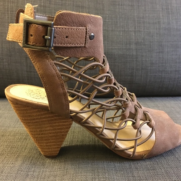 Vince Camuto Evel Caged Sandal - sz7, taupe - Picture 4 of 6